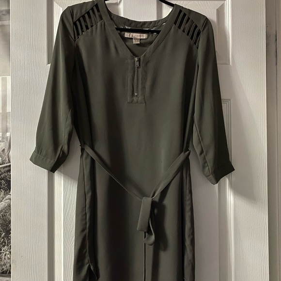 Grey/Green Dress - Picture 1 of 5